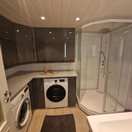 Small Near Airport * Bodø