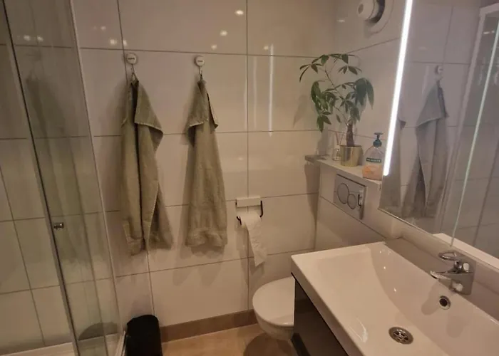 Small Near Airport * Bodø