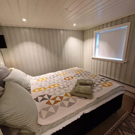 Small Near Airport شقة بودو